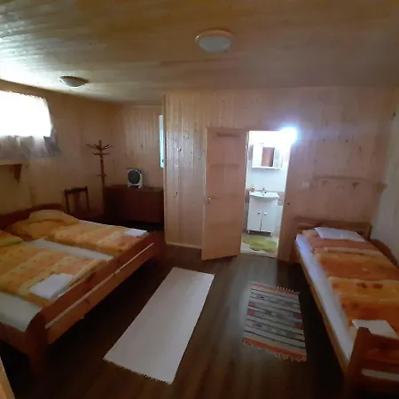 Matyas Vendeghaz Apartment Fuzesgyarmat