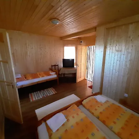 Matyas Vendeghaz Apartment